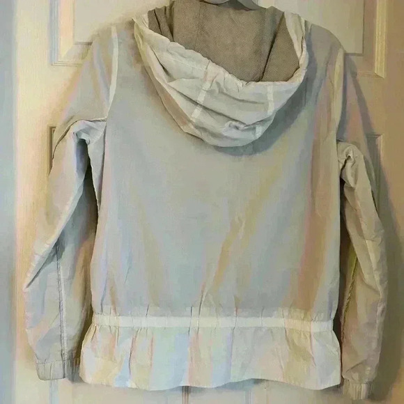 Abercrombie & Fitch white lightweight jacket / windbreaker - Picture 3 of 5